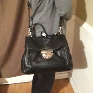 Authentic Michael Kors Shoulder/Crossbody Bag